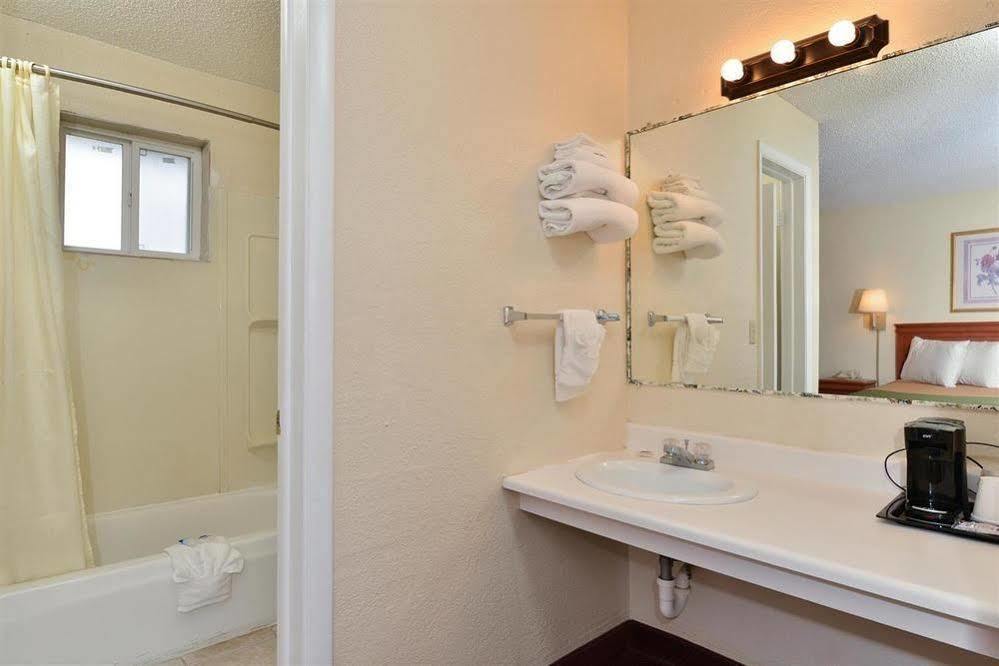 Americas Best Value Inn - Lebanon Εξωτερικό φωτογραφία